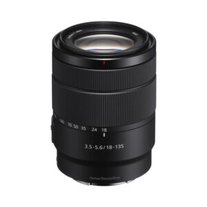 SONY E 18-135mm f/3.5-5.6 OSS