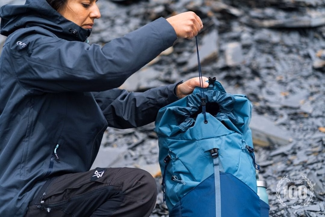Patagonia パタゴニア Altvia Pack 28L- M Size (Blue藍色) - Image 9