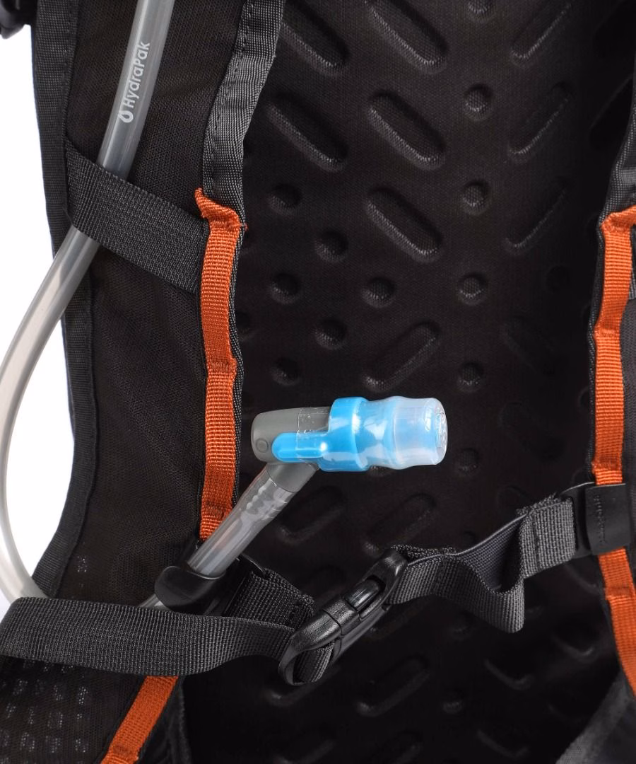 Patagonia パタゴニア Dirt Roamer Pack 20L - S/M size (Ink Black黑色) - Image 3