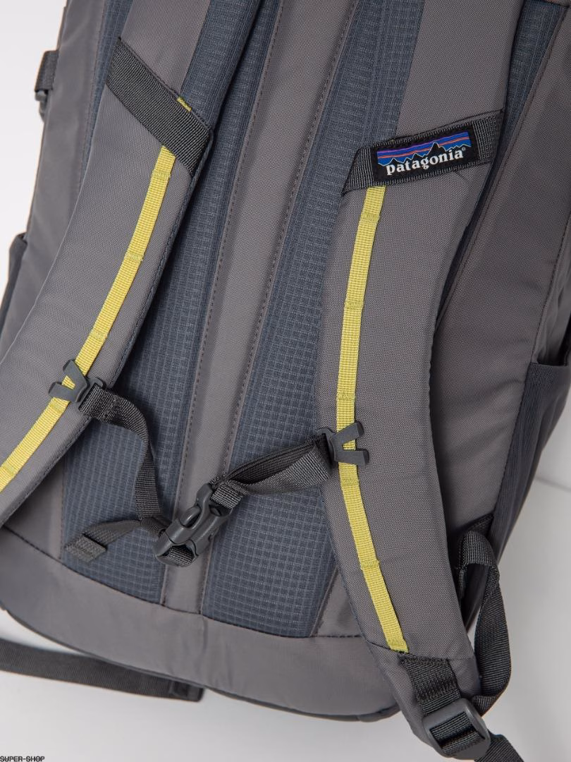 Patagonia パタゴニア REFUGIO DAY PACK 26L (Forge Grey鍛造灰) - Image 9